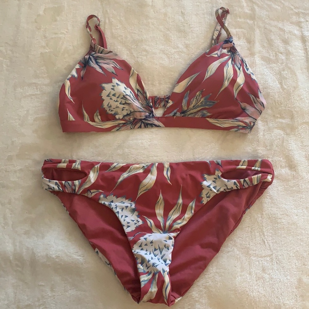 Roxy bikini set!